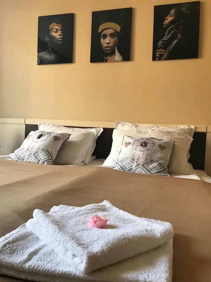Апартаменты Rose Apartament Iglika 2 Золотые Пески Болгария